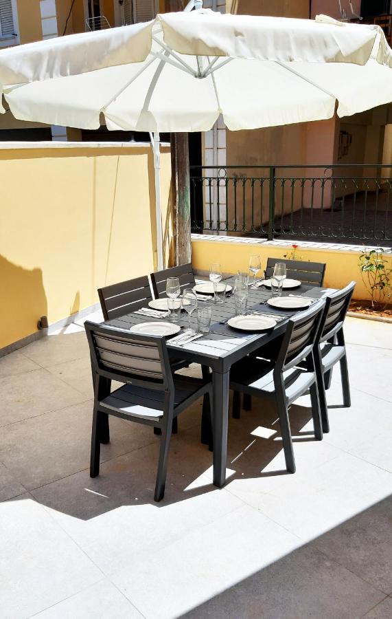 Villa Melina'S Urban Retreat à Corfu  Extérieur photo